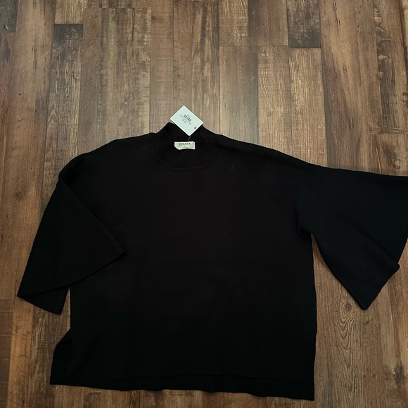 ZENANA bell sleeve sweater. NBW. NWT. Bust is 26” across - Picture 3 of 4